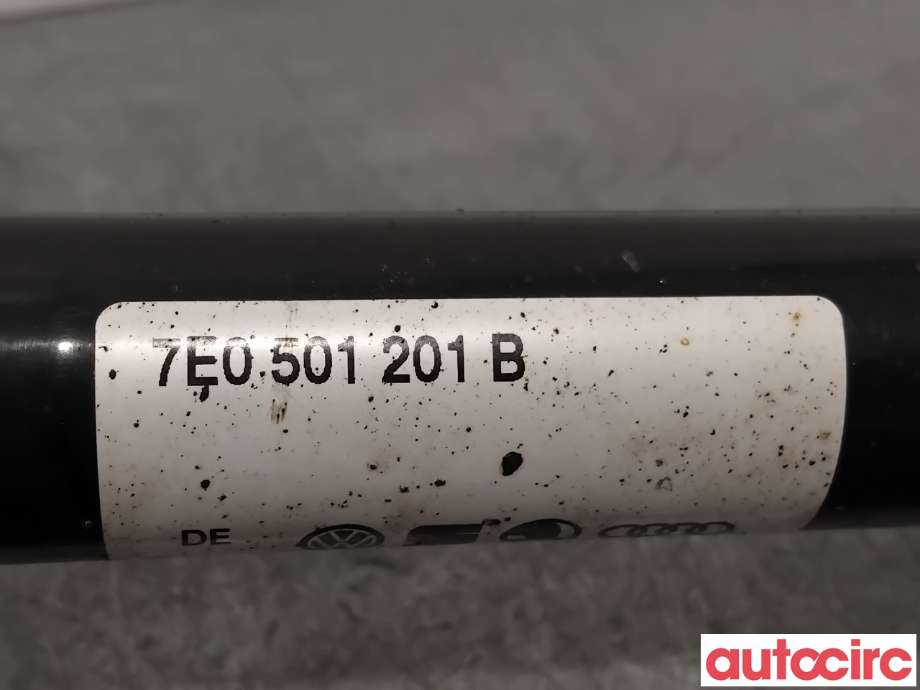 Drivaksel venstre bak til VW Transporter / Caravelle 2015-2019 (T6) (T6) (VOLKSWAGEN|7E0501201CX|7E0501201B|7E0501201C)