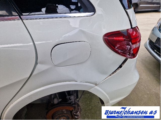 Mercedes B-Klasse 2011-2018 (W246) (W246), Motorkode: EM0004, Girkassekode: