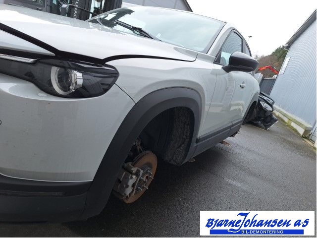 Mazda MX-30 2020-->> , Motorkode: MH01, Girkassekode: