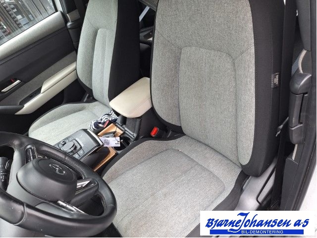 Mazda MX-30 2020-->> , Motorkode: MH01, Girkassekode: