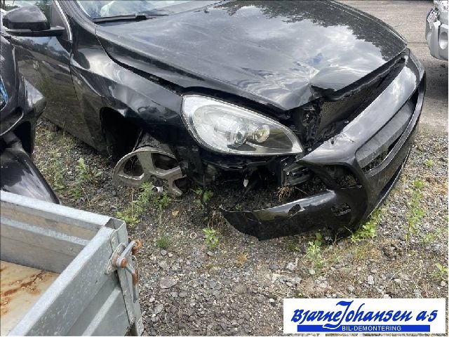 Volvo S60 2010-2014 (Type II, Fase 1) , Motorkode: D5204T2, Girkassekode: 