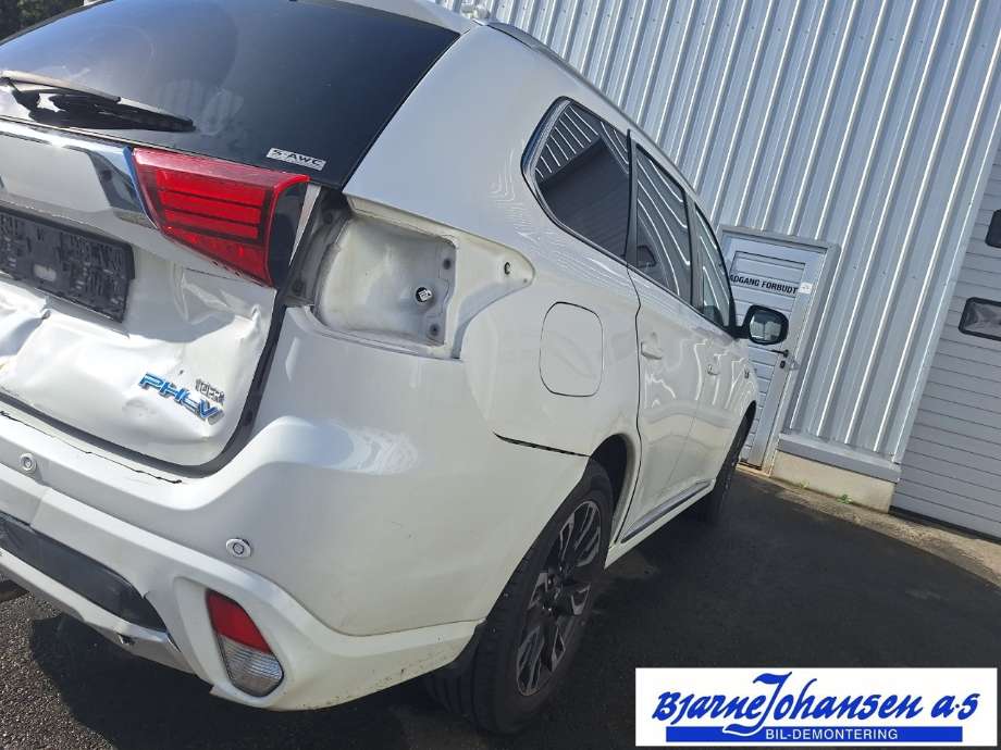 Mitsubishi Outlander 2015-->> (Type III, Fase 2) , Motorkode: 4B11, Girkassekode: