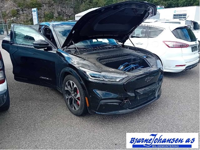 Ford Mustang Mach-e 2020-->> , Motorkode: U, Girkassekode: