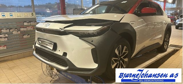 Toyota bZ4X 2022-->> , Motorkode: , Girkassekode: 