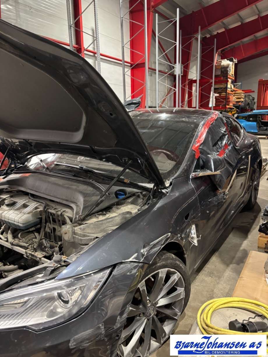 Tesla Model S 2013-2016 (Fase 1) , Motorkode: L1S, Girkassekode: 
