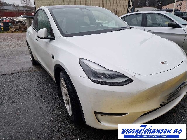 Tesla Model Y, 2021-2024 (Type I)  delebil , Motorkode: 3DU
