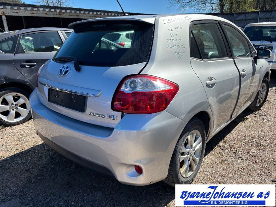 Toyota Auris 2010-2012 (Type I, Fase 2) , Motorkode: 2ZR-FXE, Girkassekode: