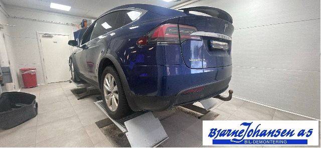 Tesla Model X 2016-->> , Motorkode: L2S, Girkassekode: