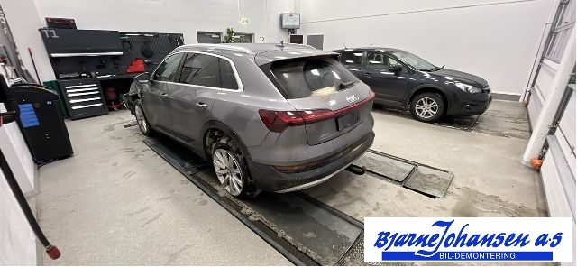 Audi e-tron 2018-->> , Motorkode: BM1J, Girkassekode:
