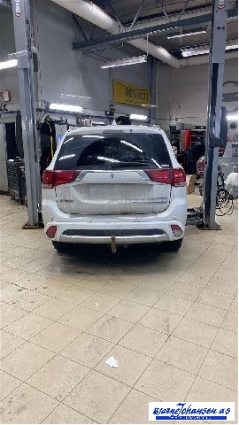 Mitsubishi Outlander 2015-->> (Type III, Fase 2) , Motorkode: 4B11, Girkassekode: