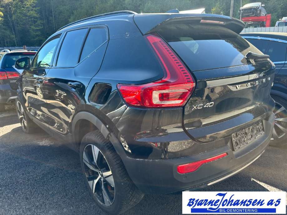 Volvo XC40, 2018-2024  delebil , Motorkode: E400V6