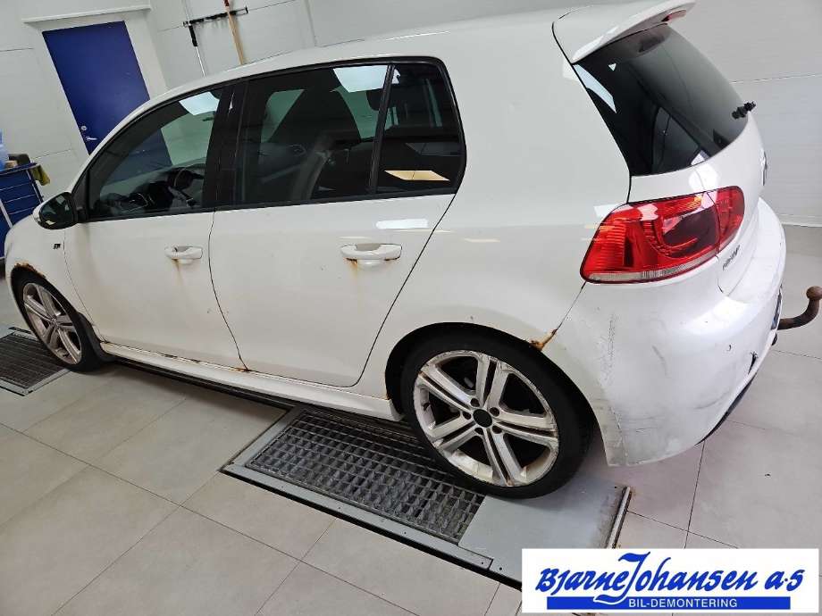 VW Golf VI 2008-2012 , Motorkode: CAXA, Girkassekode: 