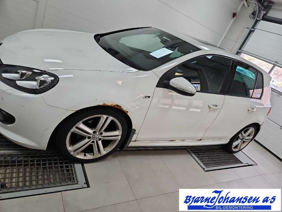 VW Golf VI 2008-2012 , Motorkode: CAXA, Girkassekode: 