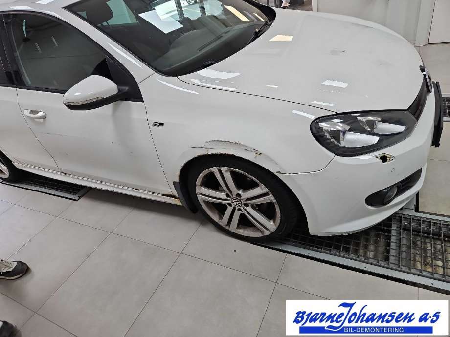 VW Golf VI 2008-2012 , Motorkode: CAXA, Girkassekode: 