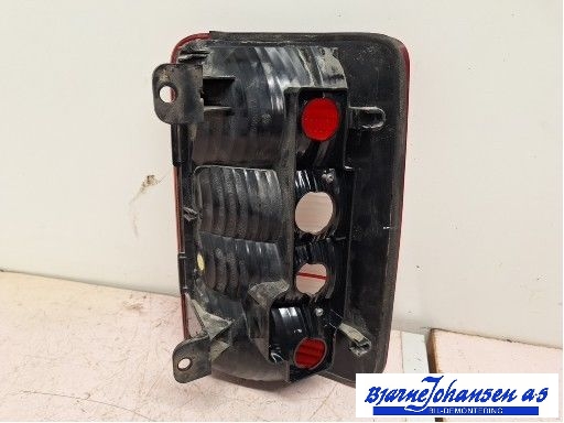 Baklykt venstre til VW Caddy 2004-2010 (Type III, Fase 1) (2K0945095M|)