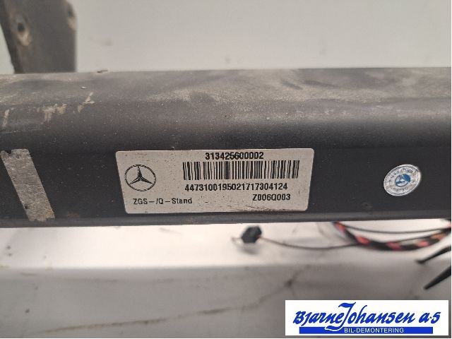 Hengerfeste til Mercedes Vito 2014-->> (W447) (W447) (MERCEDES||313425600002)