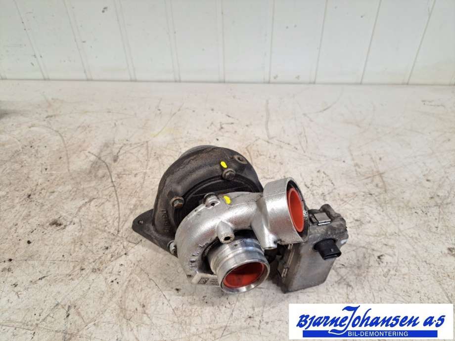 Turbo til Mercedes E-Klasse 2009-2013 (Fase 1) (W212) (W212) (MERCEDES|A6510900086||A6510902780)