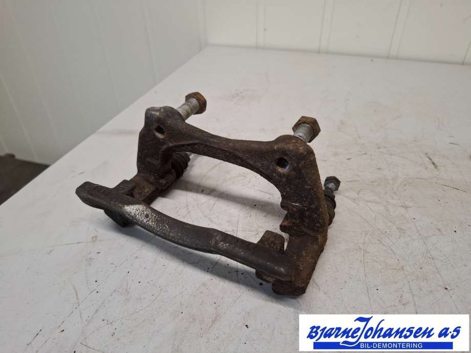 Bremsecaliper brakett til Renault Captur 2013-2020 (Type I)  (RENAULT|7701059704|)
