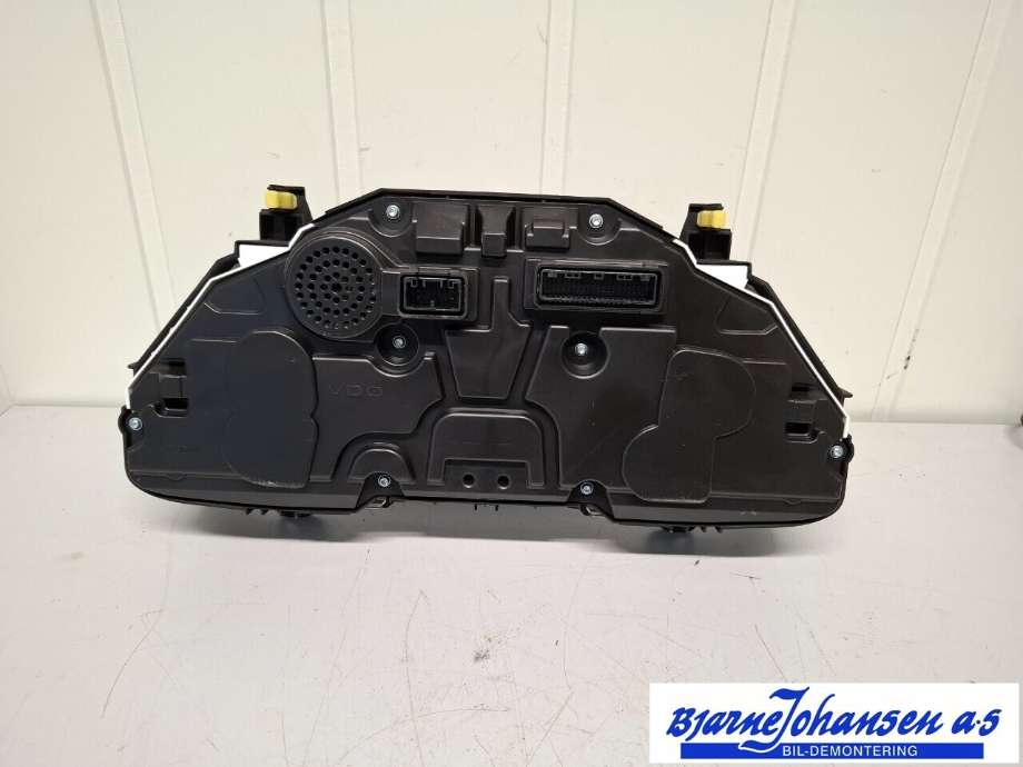 Instrumentpanel til Toyota Auris 2015-2019 (Type II, Fase 2)  (TOYOTA|83800F2E63|83800F2E64|)