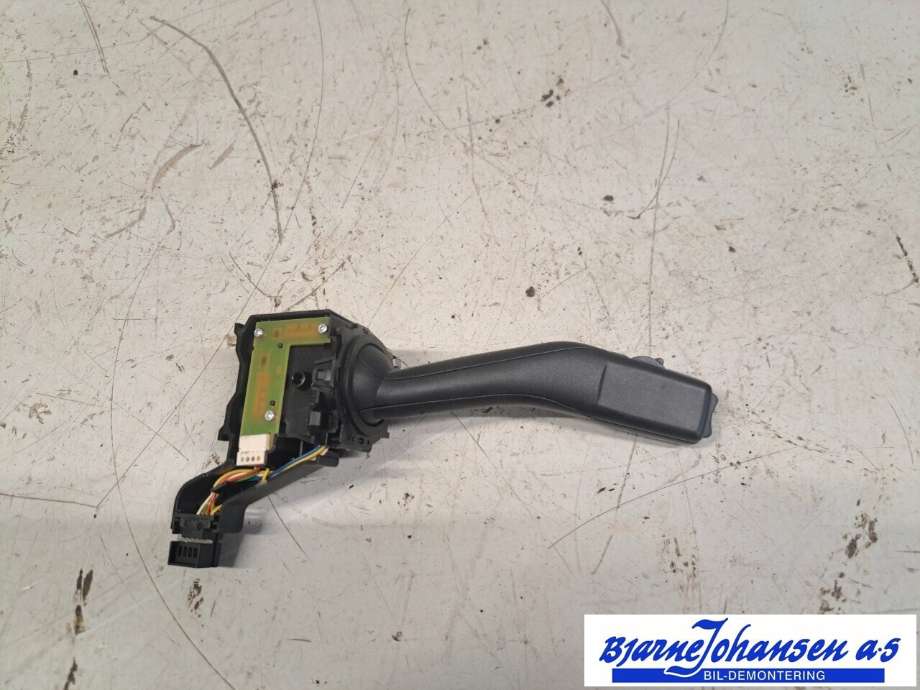 Bryter blink til Škoda Octavia 2009-2013 (Type II, Fase 2)  (SKODA|1K0953513G|)