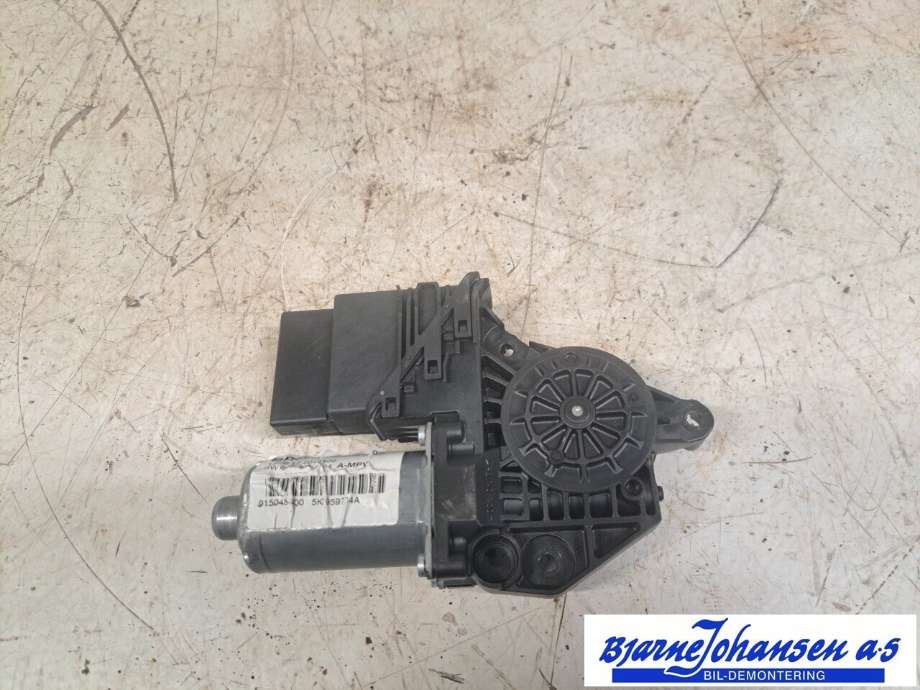 Ruteheis høyre bak til VW Touran 2010-2015 (Type I, Fase 3) (VOLKSWAGEN|5K0959704A|)