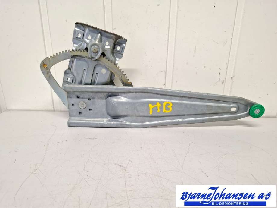 Ruteheis til Toyota Yaris 2014-2020 (Type III, Fase 2) (TOYOTA|698300D230|)