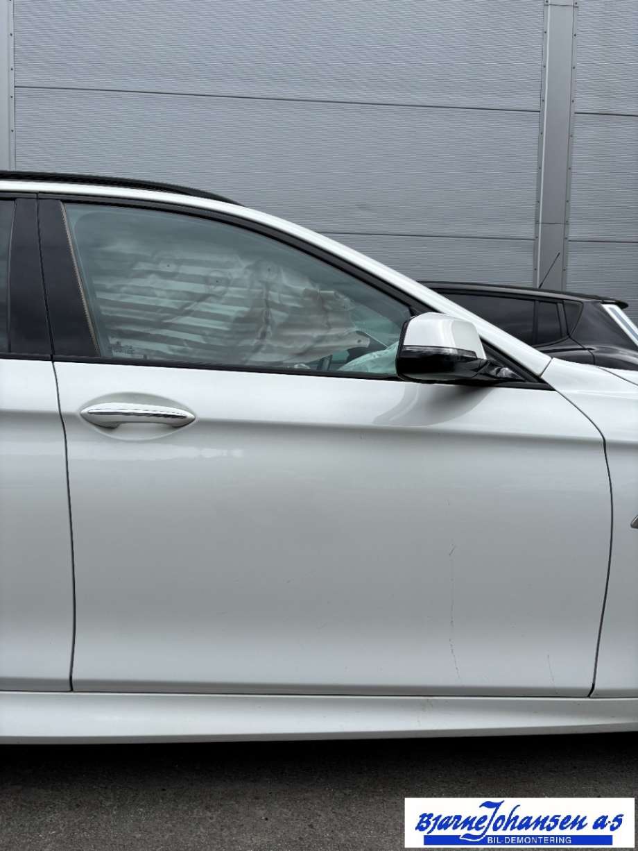 Dør høyre foran til BMW 5-Serie 2010-2017 (F10/F11) (F10/F11) (BMW|41009628754|)