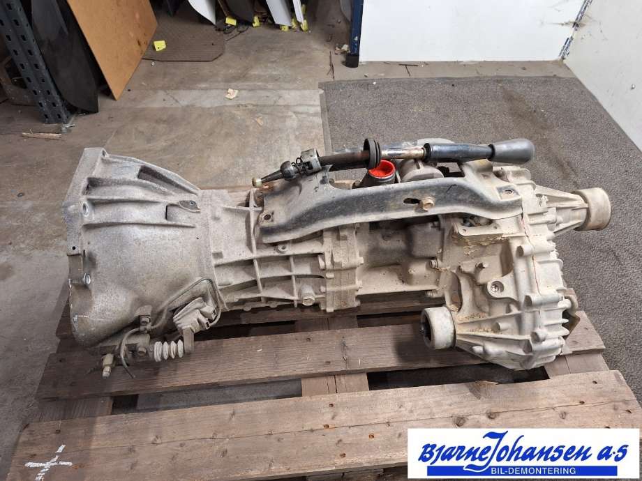 Girkasse manuell til Toyota Hiace 2007-2012 (Fase 3)  (TOYOTA|3303026A61|)