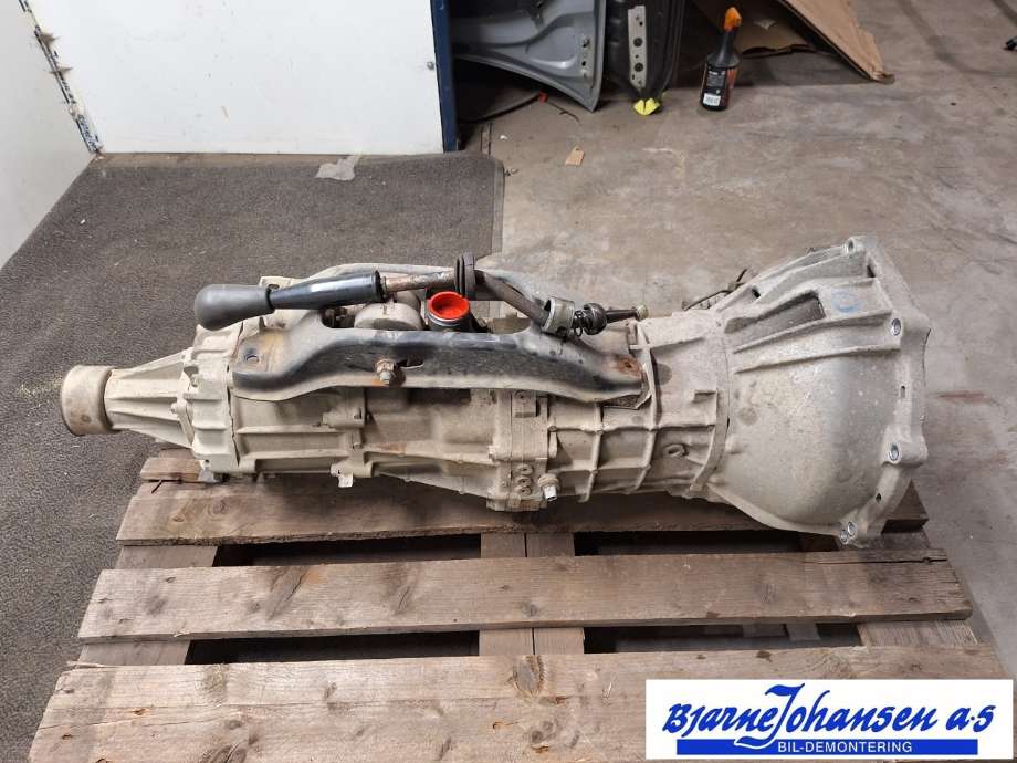 Girkasse manuell til Toyota Hiace 2007-2012 (Fase 3)  (TOYOTA|3303026A61|)