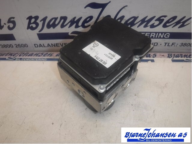 ABS sentral til Audi Q5 2008-2012 (Type I, Fase 1) (AUDI|8R0614517T||8R0907379H)