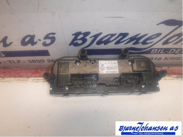 Varmeapparat betjening til VW Passat 2015-2019 (Fase 1) (B8) (B8) (VOLKSWAGEN|5G0907044EC|)