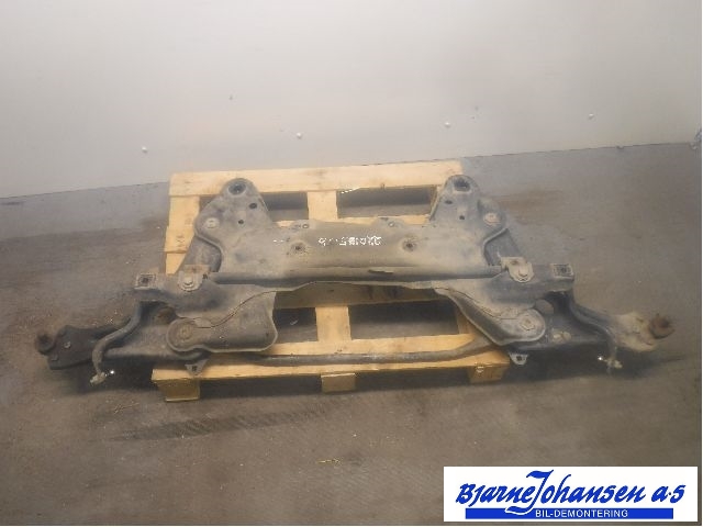 Travers foran hoved til Peugeot 208, 2012-2019 (Type I) (PEUGEOT|3502JV)