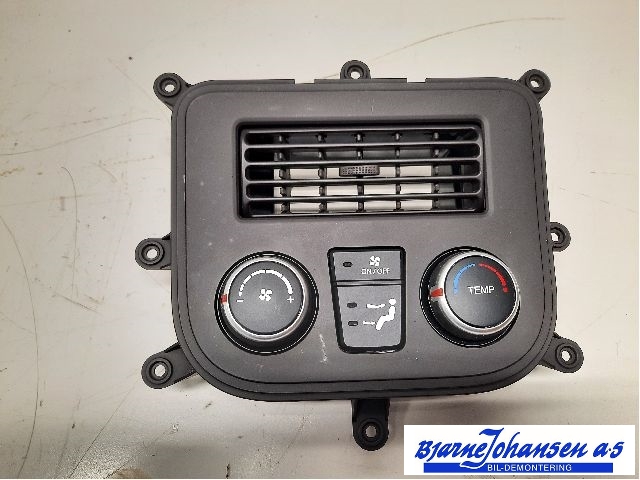 Varmeapparat betjening til Hyundai Santa Fe, 2012-2020 (Type III) (HYUNDAI|97340B 8000)