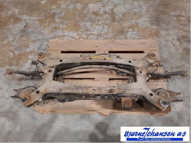 Travers bak til Hyundai Santa Fe, 2012-2020 (Type III) (HYUNDAI|55405B8150)