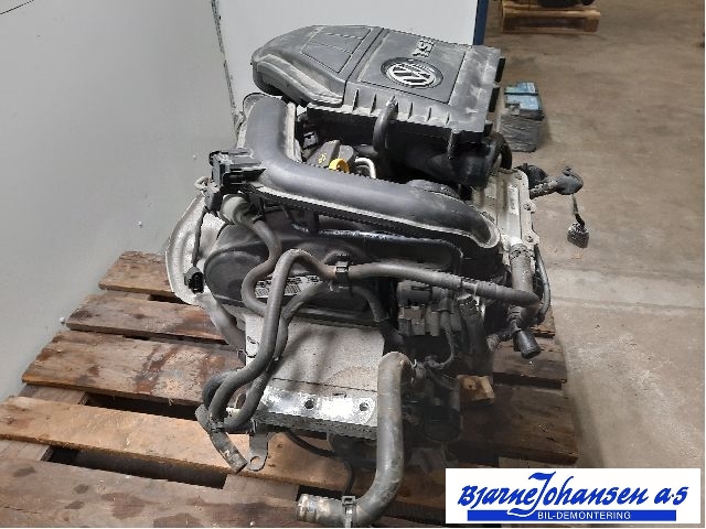Motor bensin til VW Polo 2014-2017 (Type V, Fase 2)  (VOLKSWAGEN|CHZB|04C100032E|)