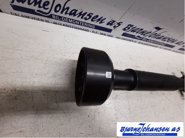 Mellomaksel til BMW 5-Serie 2010-2017 (F10/F11) (F10/F11) (BMW|26107633480|)