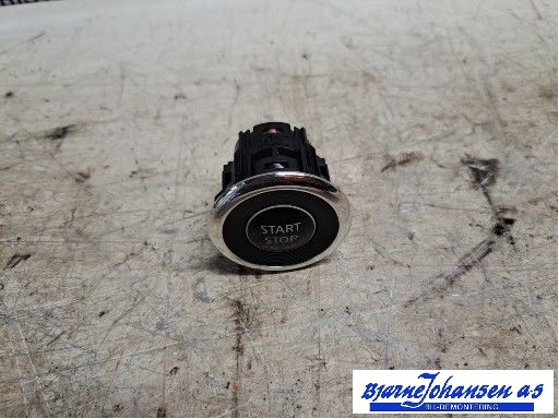 Bryter start/stopp til Nissan X-Trail 2014-2022 (T32) (T32) (NISSAN|251504BA0A|)