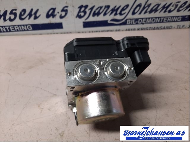 ABS sentral til Toyota RAV4 2019-->> (Type V)  (TOYOTA|4405042P01|)
