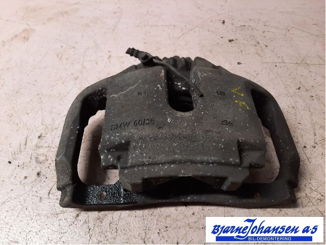 Bremsecaliper venstre foran til BMW 5-Serie 2010-2017 (F10/F11) (F10/F11) (BMW|34116786817|)