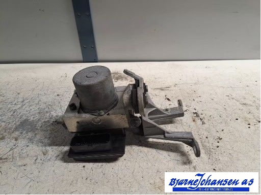 ABS sentral til Mercedes E-Klasse, Coupe/Cab 2009-2013 (Fase 1) (C207) (C207) (MERCEDES|A2124313012||A2124317012)
