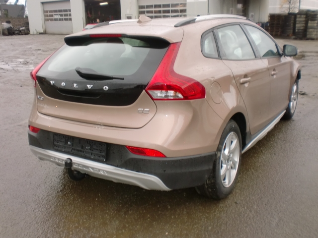 Volvo V40 2012-2019 , Motorkode: D4162T, Girkassekode: 
