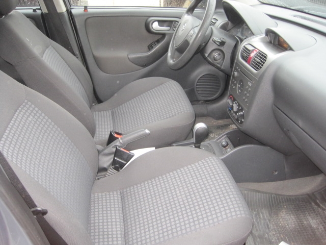 Opel Corsa C 2000-2006 , Motorkode: Z13DT, Girkassekode: 