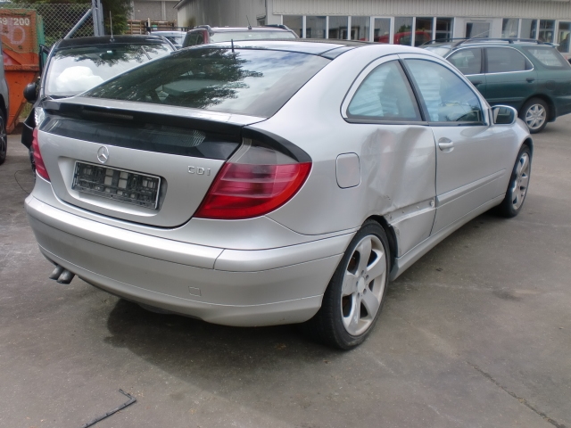 Mercedes C-Klasse 2000-2004 (Fase 1) (W203) (W203), Motorkode: OM611.962, Girkassekode: 