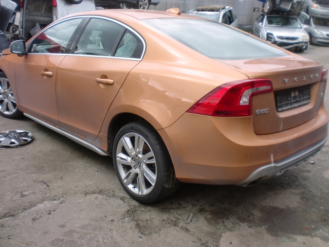 Volvo S60 2010-2014 (Type II, Fase 1) , Motorkode: D5204T2, Girkassekode: 