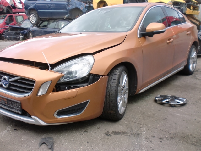 Volvo S60 2010-2014 (Type II, Fase 1) , Motorkode: D5204T2, Girkassekode: 