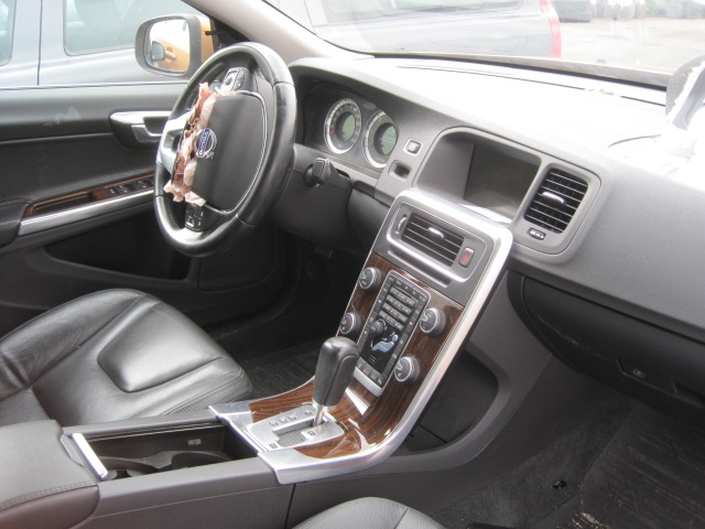 Volvo S60 2010-2014 (Type II, Fase 1) , Motorkode: D5204T2, Girkassekode: 