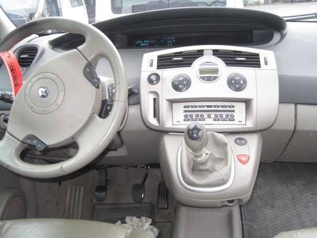 Renault Scenic 2003-2009 (Type II) , Motorkode: F9Q-812, Girkassekode: 