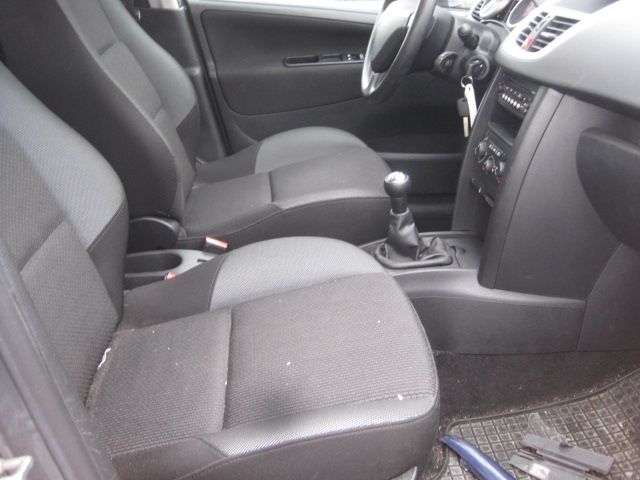 Peugeot 207 2006-2012 , Motorkode: 8HZ, Girkassekode: 