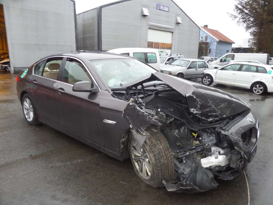 BMW 5-Serie 2010-2017 (F10/F11) (F10/F11), Motorkode: N47-D20C, Girkassekode: 
