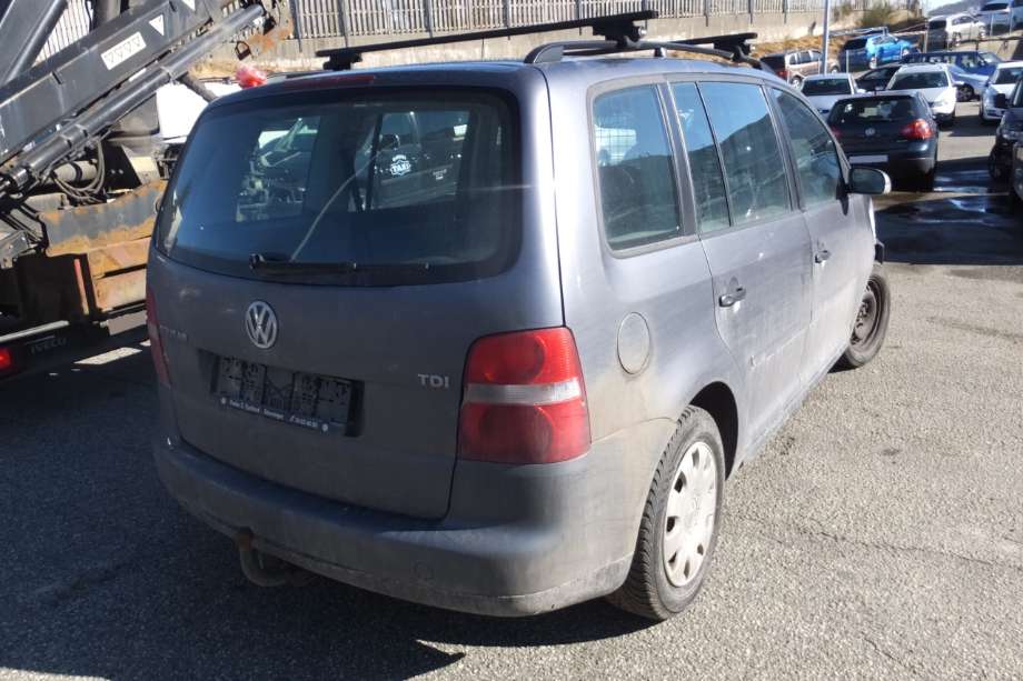VW Touran 2003-2006 (Type I, Fase 1) , Motorkode: BKC;BLS, Girkassekode: JWP